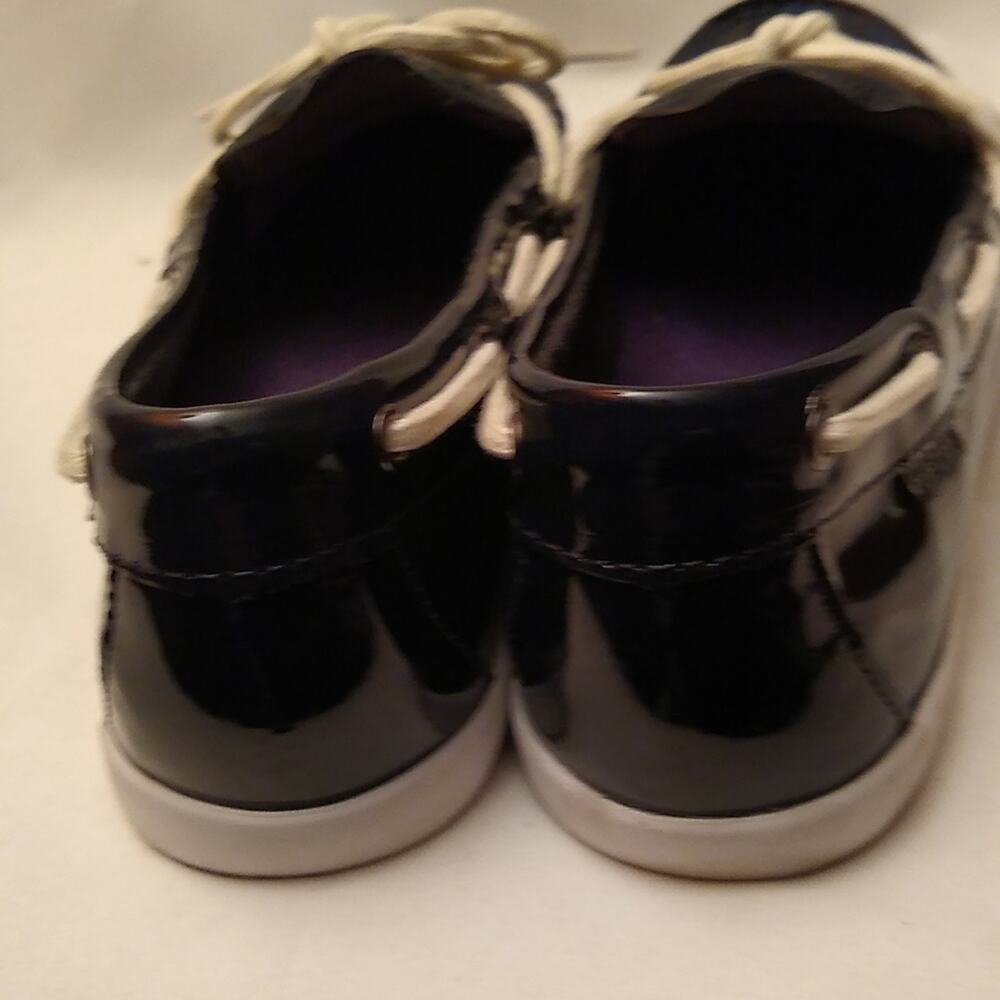 Cole Haan women's size 8 patent navy boat shoes. Athleisure - Picture 5 of 7